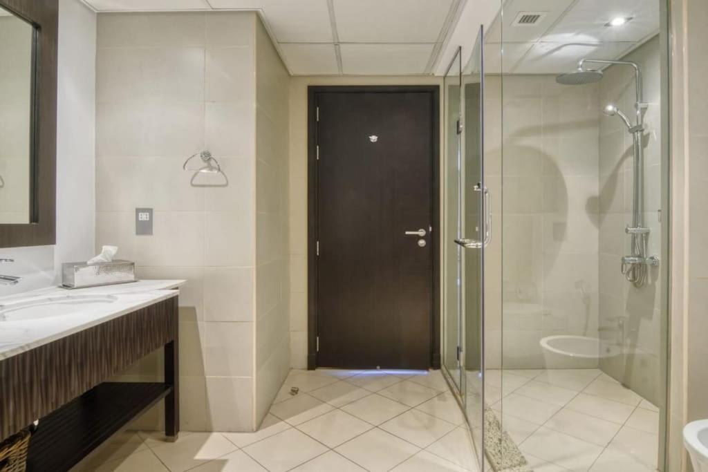 Marvelous Private Beach Apartment In Palm Dubai Within Anantara 5 Star Resort מראה חיצוני תמונה