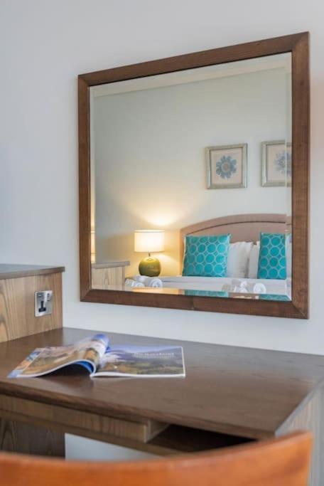 Marvelous Private Beach Apartment In Palm Dubai Within Anantara 5 Star Resort מראה חיצוני תמונה